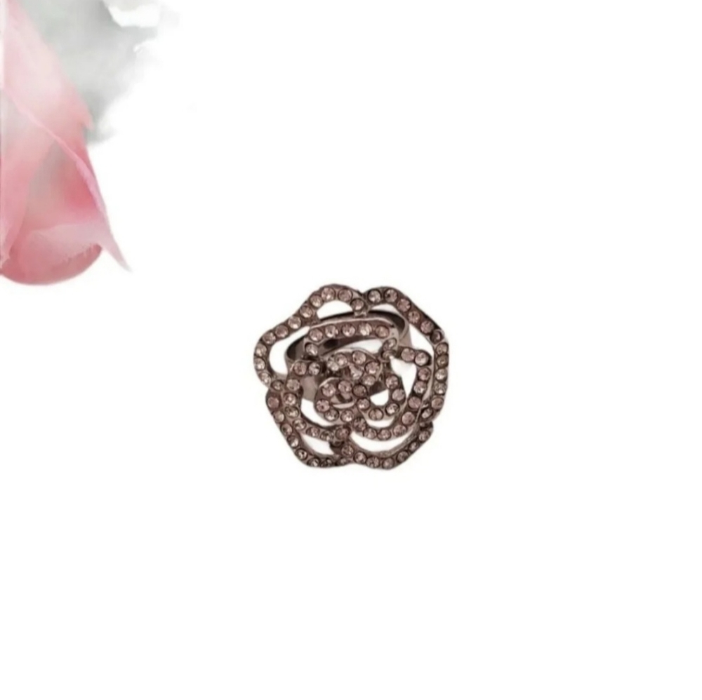 Ring diamond rose